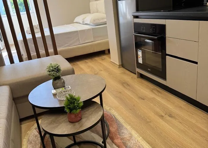 Prayla Luxury Apartment 21